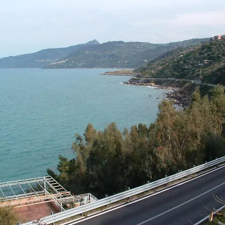 Levante *
